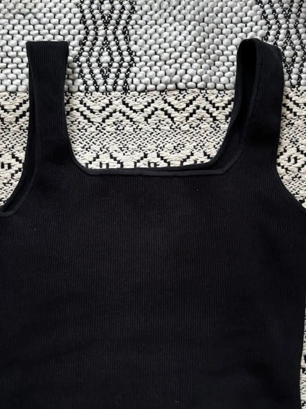 REFORMATION Black Julia Ribbed Sweater Tank Sz M - Picture 4 of 10